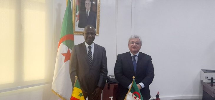 En préparation du 1er salon « El Djazair Healthcare » à Dakar, le ministre de l&rsquo;industrie pharmaceutique reçoit l&rsquo;ambassadeur du Sénégal