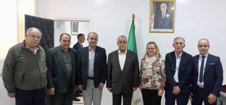 Une délégation du Conseil National de l’Ordre des Pharmaciens CNOP reçue par le ministre de l’Industrie pharmaceutique Mr Ali Aoun