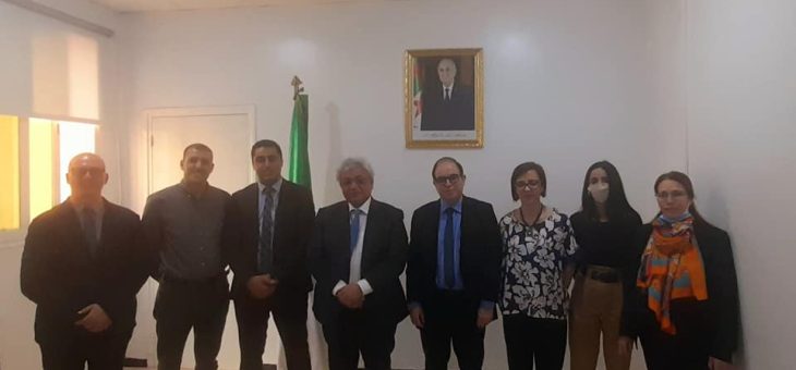 étendre et approfondir la collaboration avec  l’Association Nationale des Pharmaciens Algériens ANPHA