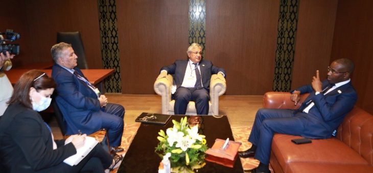 Mr le Ministre de l’Industrie Pharmaceutique presente la politique de l&rsquo;Industrie Pharmaceutique algérienne à Dakar et appelle au développement de l&rsquo;industrie pharmaceutique continentale